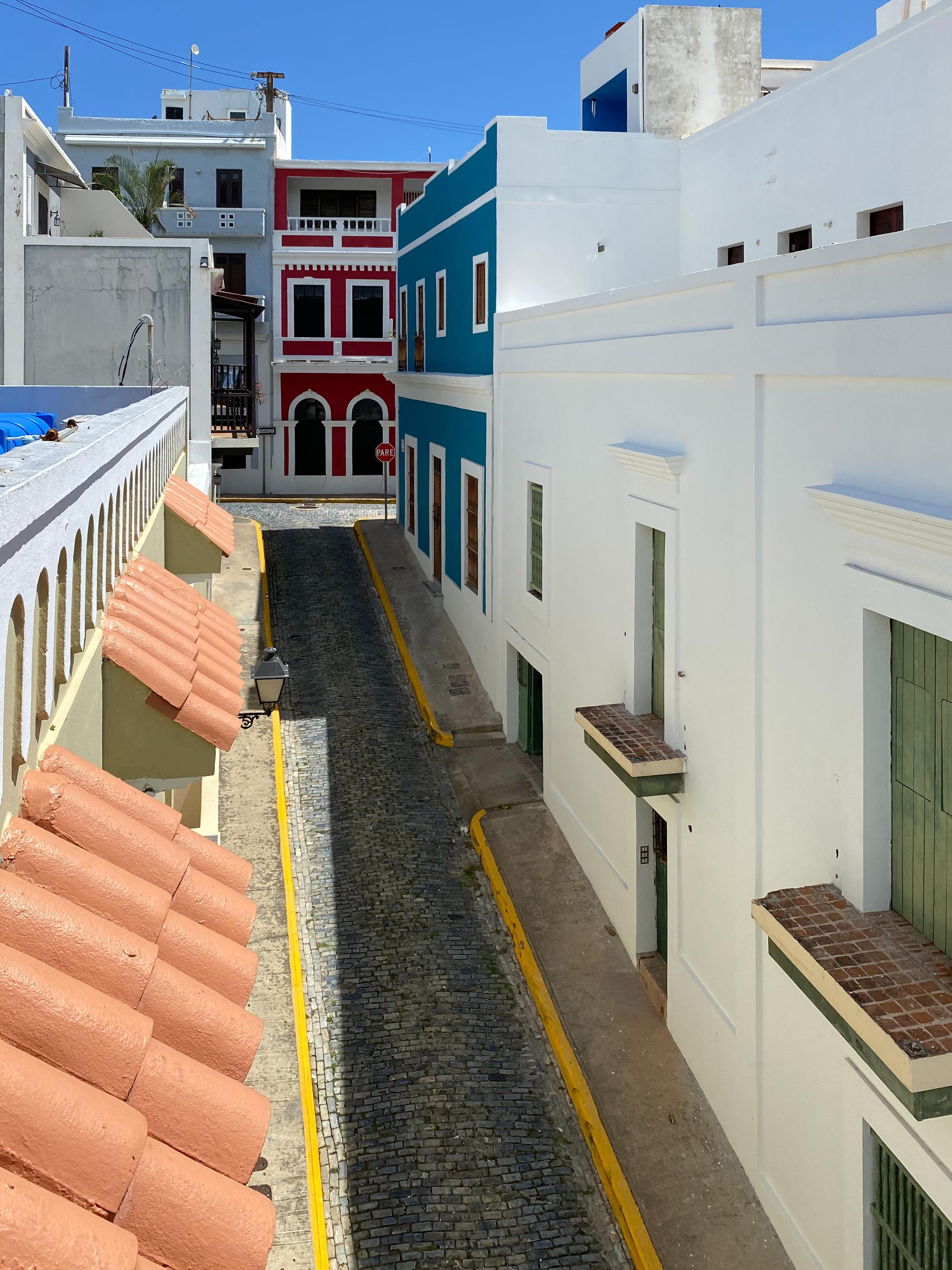 Calle de la Luna 367 - San Juan (Viejo San Juan) - 2020 00009